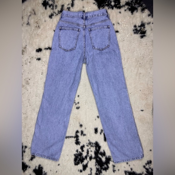 Zenana Women’s High Rise Light Wash Straight Leg Fly Button Cotton Denim Jeans - Picture 4 of 7